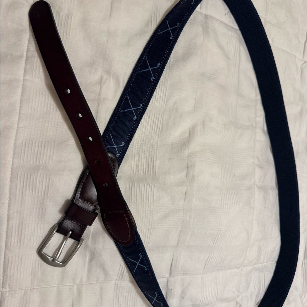 NWOT Brand New Ribbon Belt, Navy with white golf clubs, size 48-52